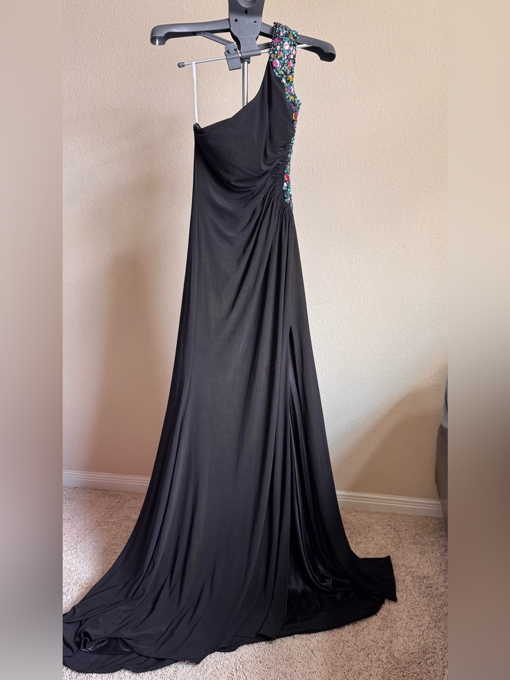 Black One-Shoulder Evening Gown with Embellished Side